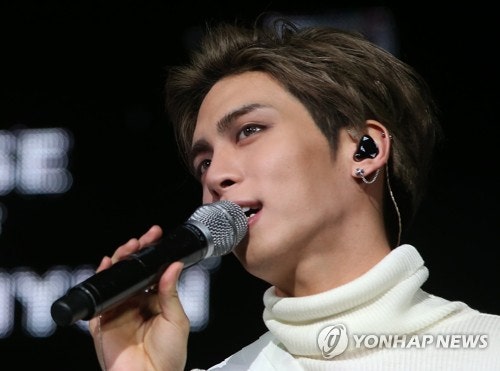 "신곡 뮤직비디오까지 찍었는데"…종현 측근들 "믿지 못해" | 인스티즈