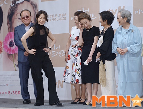 오늘자 고현정 | 인스티즈