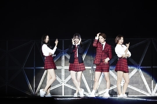 f(x) 엠버 "데뷔 6주년, 팬들 덕에 꿈 이뤘다..감사" | 인스티즈