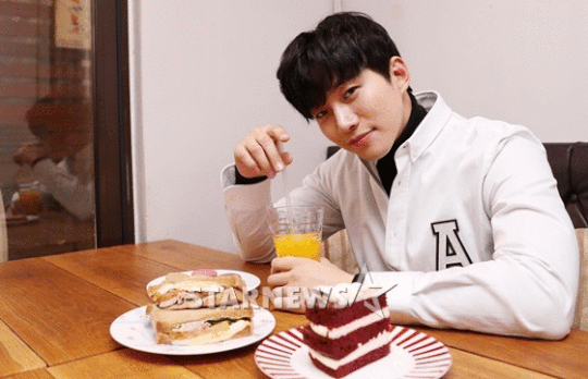 0002682897_002_20180303081508849.gif?typ