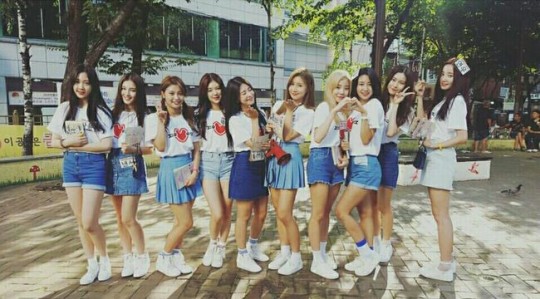[TV톡톡] 모모랜드, 꿈의 '데뷔 무대' 설 수 있을까