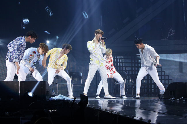 2PM wrap up their '6NIGHTS' concert | allkpop