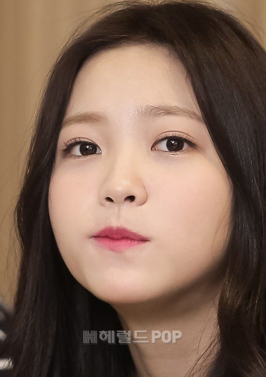 [화보] 어디까지 먹어봤니? 레드벨벳 예리, 먹방계의 샛별 등극! | 인스티즈