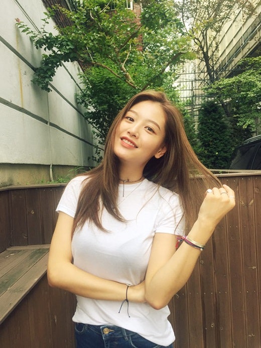 레인보우 김재경, 아동 성폭력 근절 팔찌 제작 재능기부 | 인스티즈