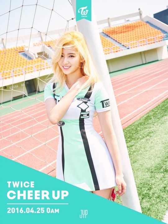 트와이스 사나·미나 “카라·소녀시대 보며 데뷔 꿈 키워” | 인스티즈