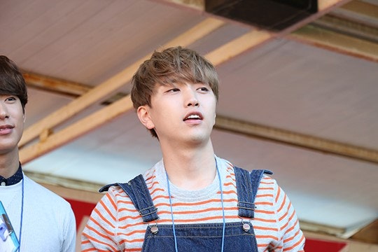 [스타캐스트] B1A4 with BANA 피크닉 현장 속으로 GOGO | 인스티즈