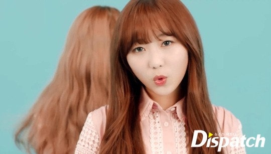 [스타캐스트] "휴대폰을 털어라"...러블리즈, 운명의 컴백셀카 | 인스티즈