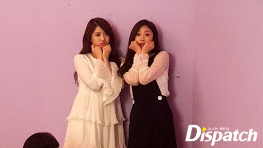 [스타캐스트] "휴대폰을 털어라"...러블리즈, 운명의 컴백셀카 | 인스티즈