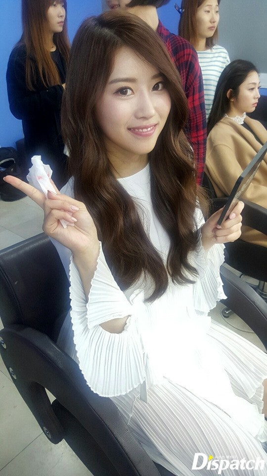 [스타캐스트] "휴대폰을 털어라"...러블리즈, 운명의 컴백셀카 | 인스티즈