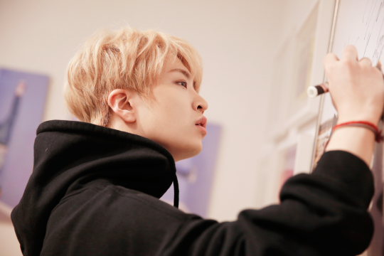 [스타캐스트] 멋짐+7777 증가한 GOT7 “Never Ever” 컴백 비하인드 | 인스티즈