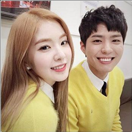 뮤뱅에서 우결찍는 박보검·아이린의 특급 셀카 모음집 | 인스티즈