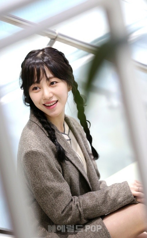 aoa mina dating Dilansir dari allkpop, pada tanggal 3 mei, aoa menghadiri acara '25 yeoncheon jeonggok-ri paleolitik festival' sebagai pemain tamu sayangnya, seolhyun dan choa tidak hadir dan hanya tersisa 5 anggota (jimin, yuna, hyejeong, mina, dan chanmi) yang ada di atas panggung • member aoa ini. aoa mina dating Dilansir dari allkpop, pada tanggal 3 mei, aoa menghadiri acara '25 yeoncheon jeonggok-ri paleolitik festival' sebagai pemain tamu sayangnya, seolhyun dan choa tidak hadir dan hanya tersisa 5 anggota (jimin, yuna, hyejeong, mina, dan chanmi) yang ada di atas panggung • member aoa ini.