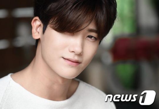 11.02】【影视】朴炯植-朴叙俊-高雅拉(ara)或将出演新剧《花郎》